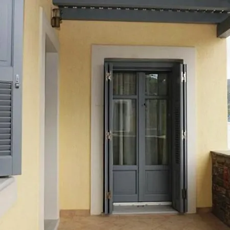 Augustis 3* Ormos (Andros)