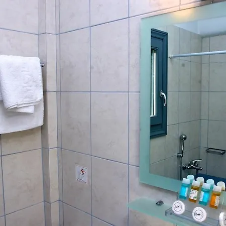 Augustis Ormos (Andros)