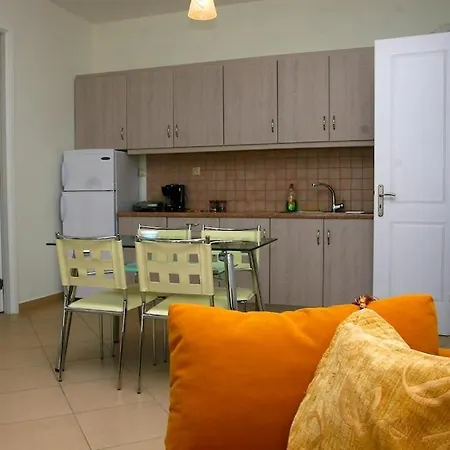 Augustis 3* Ormos (Andros)