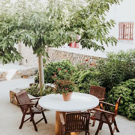 Augustis Lejlighedshotel 3*