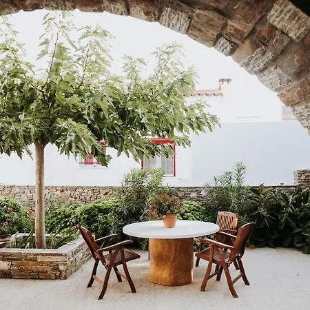 Augustis Ormos (Andros)