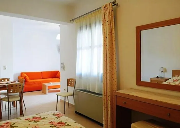 Augustis Aparthotel Ormos (Andros)