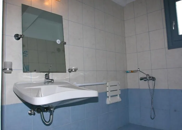 Augustis Aparthotel Ormos (Andros)