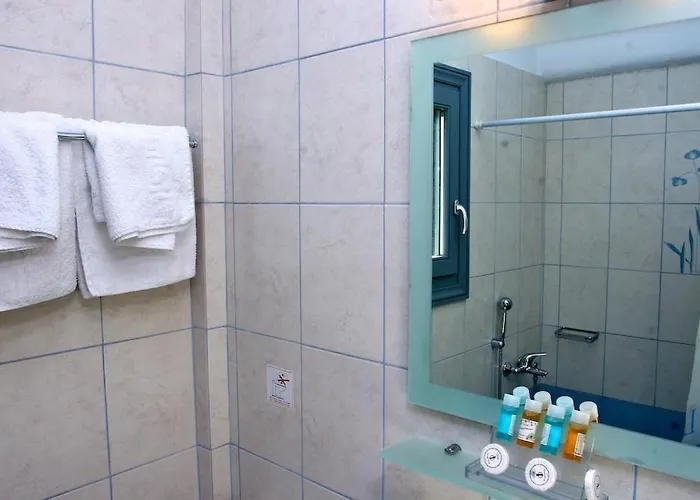 Augustis Ormos (Andros)