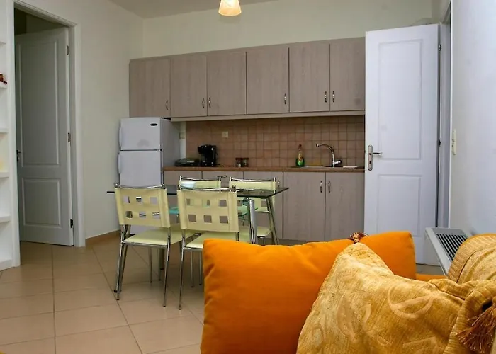 Augustis 3* Ormos (Andros)