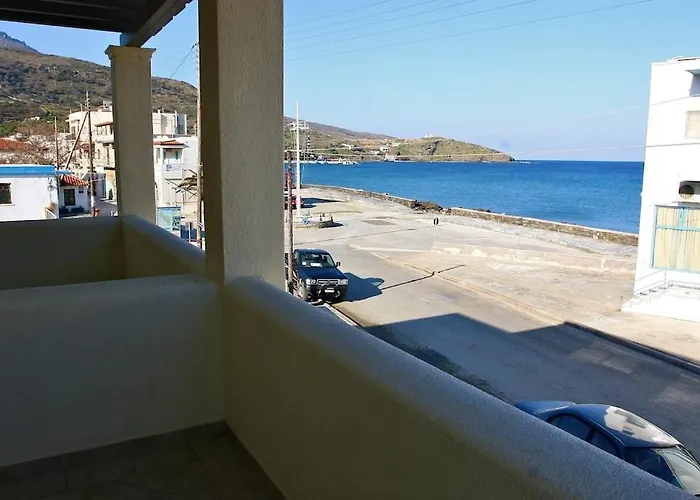 Augustis Aparthotel 3*