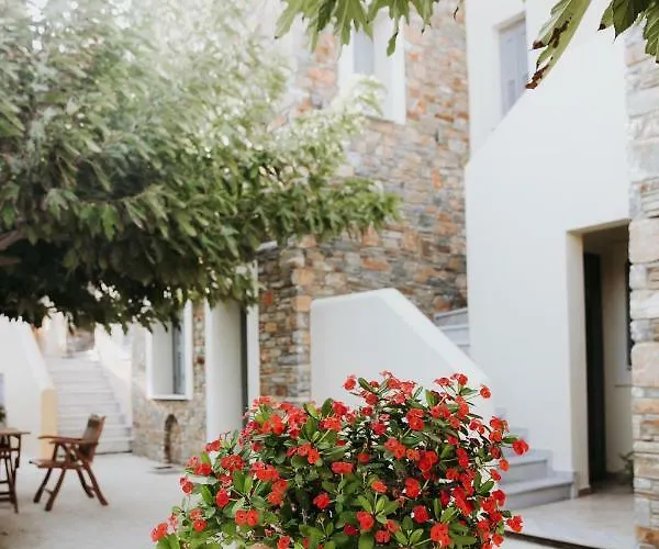 Augustis 3* Ormos (Andros)